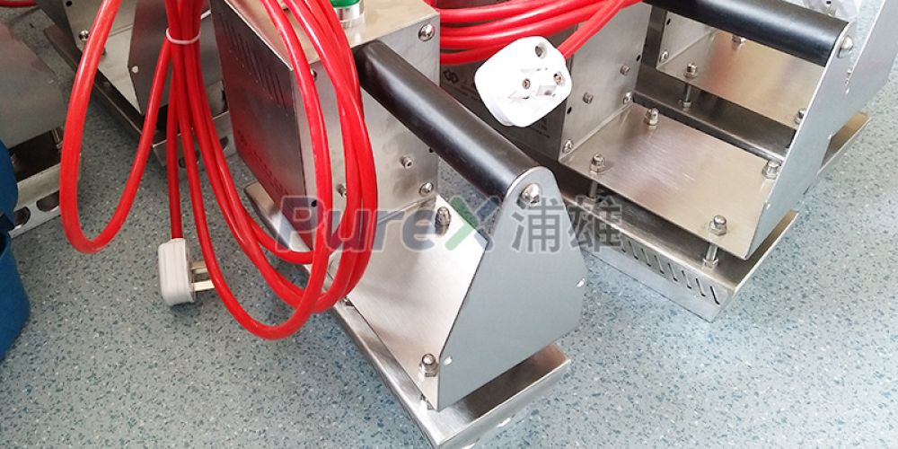Handheld membrane welding machine