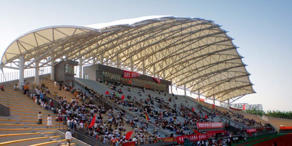 Heat sealing of membrane materials for large-scale sports stadium membrane structures